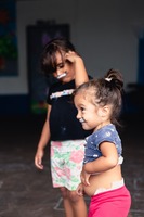 Celebração, acolhimento e muitos sorrisos marcaram a entrega de ovos de Páscoa realizada pela Gerência Municipal de Assistência Social 