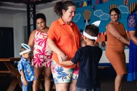 Celebração, acolhimento e muitos sorrisos marcaram a entrega de ovos de Páscoa realizada pela Gerência Municipal de Assistência Social 