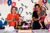 Celebração, acolhimento e muitos sorrisos marcaram a entrega de ovos de Páscoa realizada pela Gerência Municipal de Assistência Social 