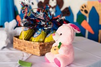 Celebração, acolhimento e muitos sorrisos marcaram a entrega de ovos de Páscoa realizada pela Gerência Municipal de Assistência Social 