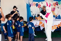 Celebração, acolhimento e muitos sorrisos marcaram a entrega de ovos de Páscoa realizada pela Gerência Municipal de Assistência Social 