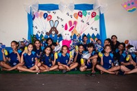 Celebração, acolhimento e muitos sorrisos marcaram a entrega de ovos de Páscoa realizada pela Gerência Municipal de Assistência Social 