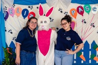 Celebração, acolhimento e muitos sorrisos marcaram a entrega de ovos de Páscoa realizada pela Gerência Municipal de Assistência Social 