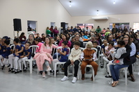 Prefeitura Municipal de Novo Horizonte do Sul realiza homenagem às mães com apresentações culturais, sorteio de brindes e o tradicional bolo