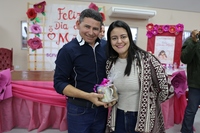 Prefeitura Municipal de Novo Horizonte do Sul realiza homenagem às mães com apresentações culturais, sorteio de brindes e o tradicional bolo