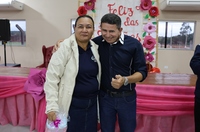 Prefeitura Municipal de Novo Horizonte do Sul realiza homenagem às mães com apresentações culturais, sorteio de brindes e o tradicional bolo