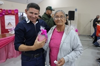 Prefeitura Municipal de Novo Horizonte do Sul realiza homenagem às mães com apresentações culturais, sorteio de brindes e o tradicional bolo
