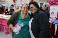 Prefeitura Municipal de Novo Horizonte do Sul realiza homenagem às mães com apresentações culturais, sorteio de brindes e o tradicional bolo
