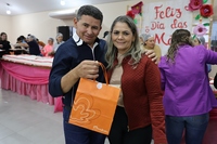Prefeitura Municipal de Novo Horizonte do Sul realiza homenagem às mães com apresentações culturais, sorteio de brindes e o tradicional bolo