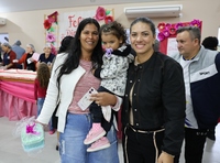 Prefeitura Municipal de Novo Horizonte do Sul realiza homenagem às mães com apresentações culturais, sorteio de brindes e o tradicional bolo
