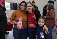 Prefeitura Municipal de Novo Horizonte do Sul realiza homenagem às mães com apresentações culturais, sorteio de brindes e o tradicional bolo