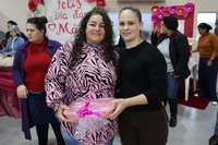 Prefeitura Municipal de Novo Horizonte do Sul realiza homenagem às mães com apresentações culturais, sorteio de brindes e o tradicional bolo