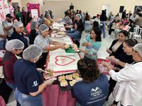 Prefeitura Municipal de Novo Horizonte do Sul realiza homenagem às mães com apresentações culturais, sorteio de brindes e o tradicional bolo