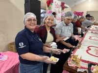 Prefeitura Municipal de Novo Horizonte do Sul realiza homenagem às mães com apresentações culturais, sorteio de brindes e o tradicional bolo