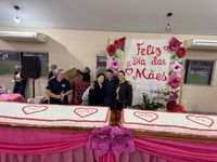 Prefeitura Municipal de Novo Horizonte do Sul realiza homenagem às mães com apresentações culturais, sorteio de brindes e o tradicional bolo