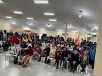 Prefeitura Municipal de Novo Horizonte do Sul realiza homenagem às mães com apresentações culturais, sorteio de brindes e o tradicional bolo