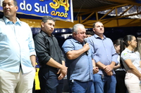 Confira os registros do Desfile Cívico em comemoração ao aniversário do nosso município