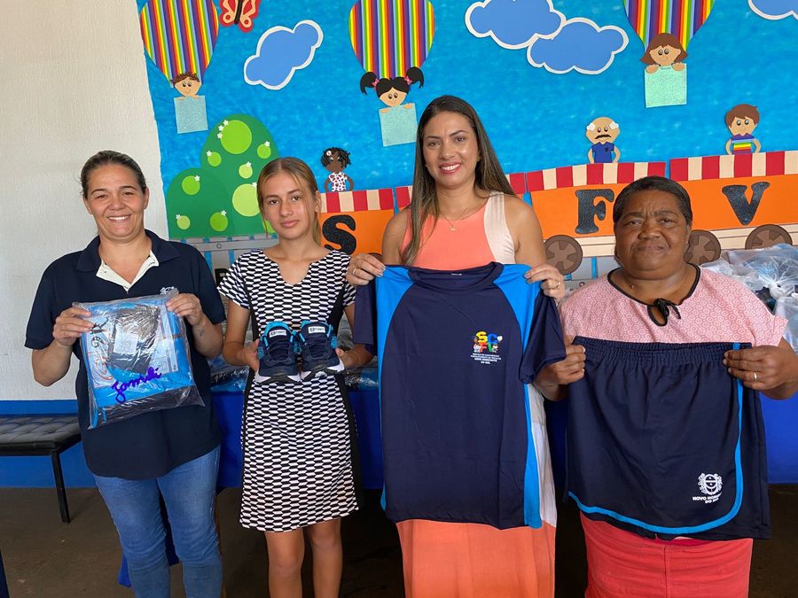 Assistência Social realiza entrega de uniformes para usuários do SCFV do CRAS